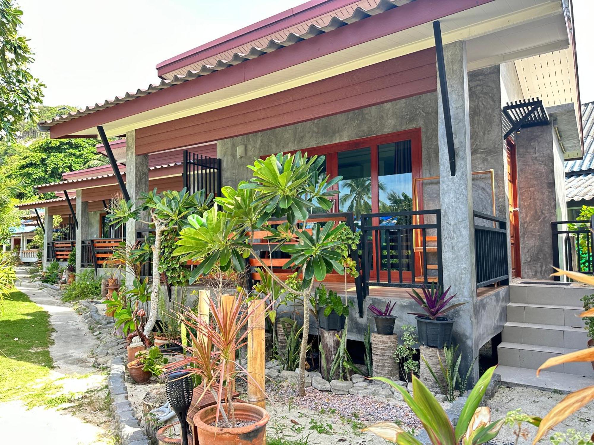 Ibiza Bungalows Haad Yao Exterior photo