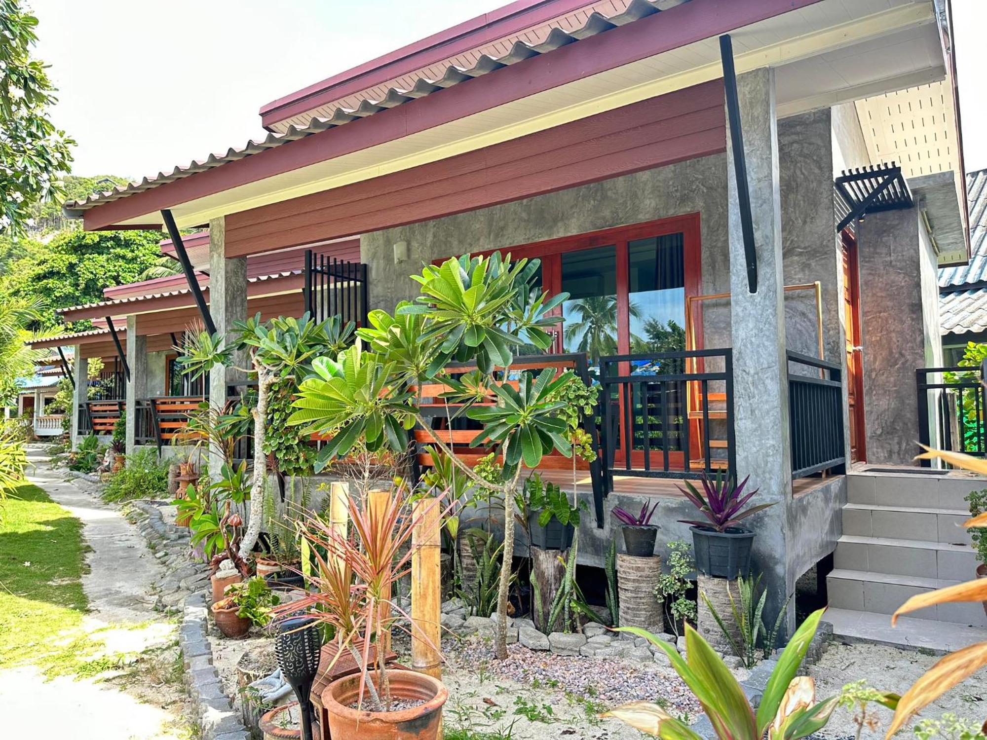 Ibiza Bungalows Haad Yao Exterior photo