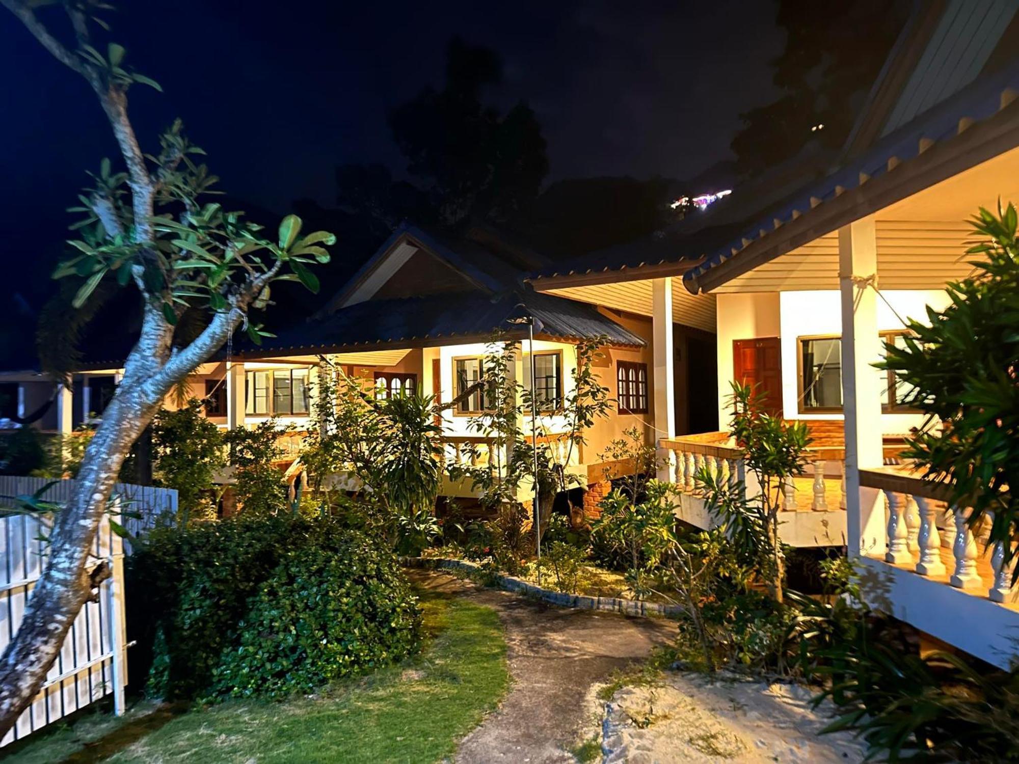 Ibiza Bungalows Haad Yao Exterior photo